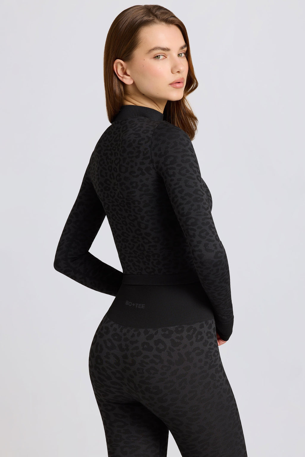 Chic Thermal Long Sleeve Top in Black Leopard
