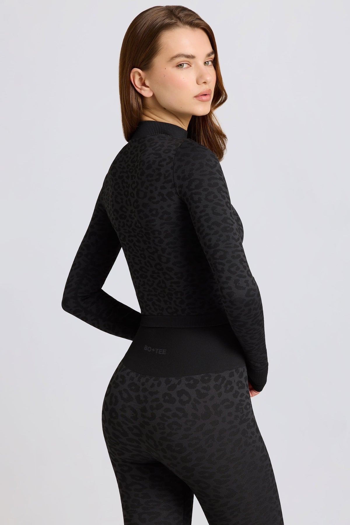 Chic Thermal Long Sleeve Top in Black Leopard