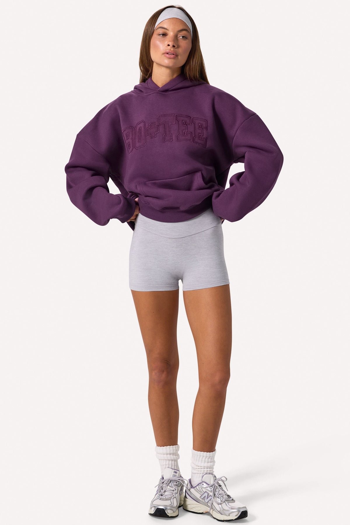 Chic Embroidered Oversized Hoodie in Plum