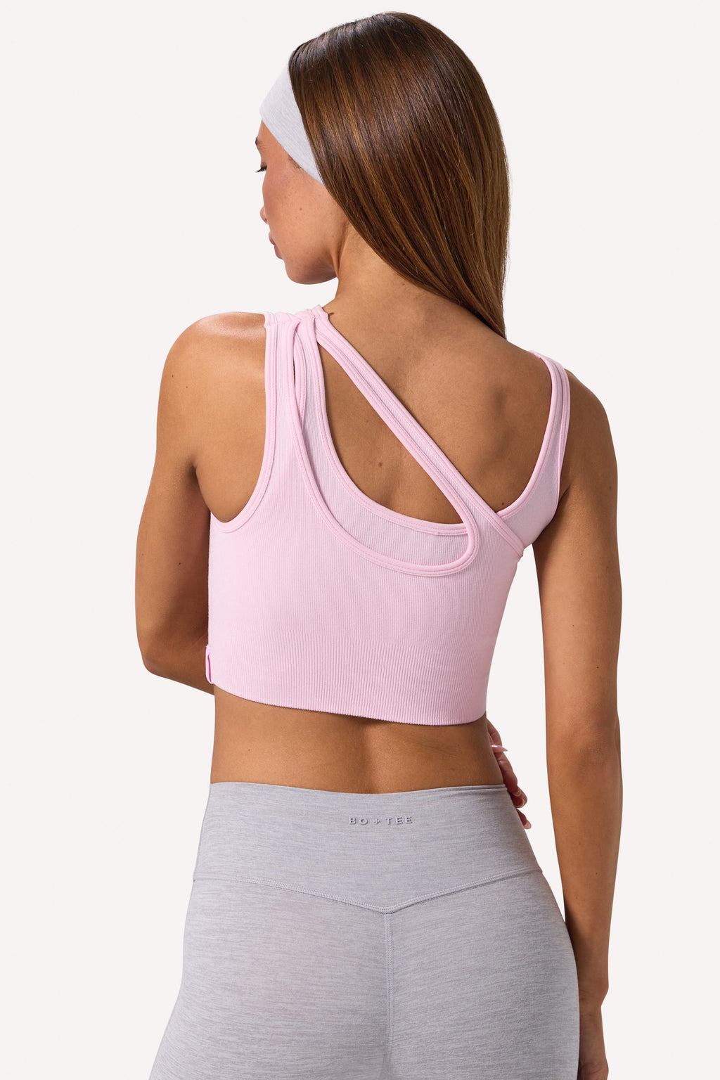 Chic Seamless Soft Rib Asymmetric Sports Bra in Powder Pink