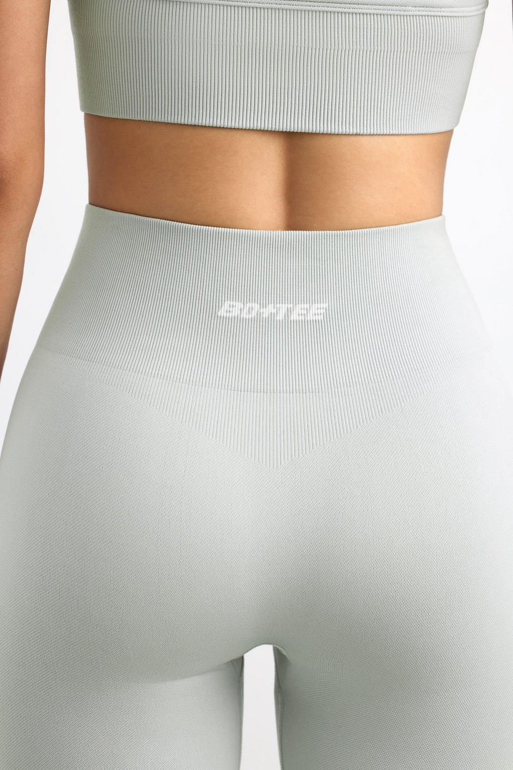 Chic Super Sculpt Seamless Leggings in Ice Grey