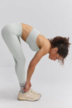 Chic Super Sculpt Seamless Leggings in Ice Grey
