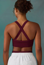 Chic Super Sculpt Seamless Cross Back Sports Bra in Plum