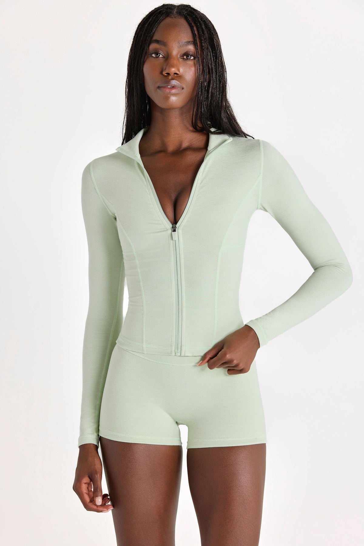 Chic Soft Active Zip-Up Jacket in Pistachio