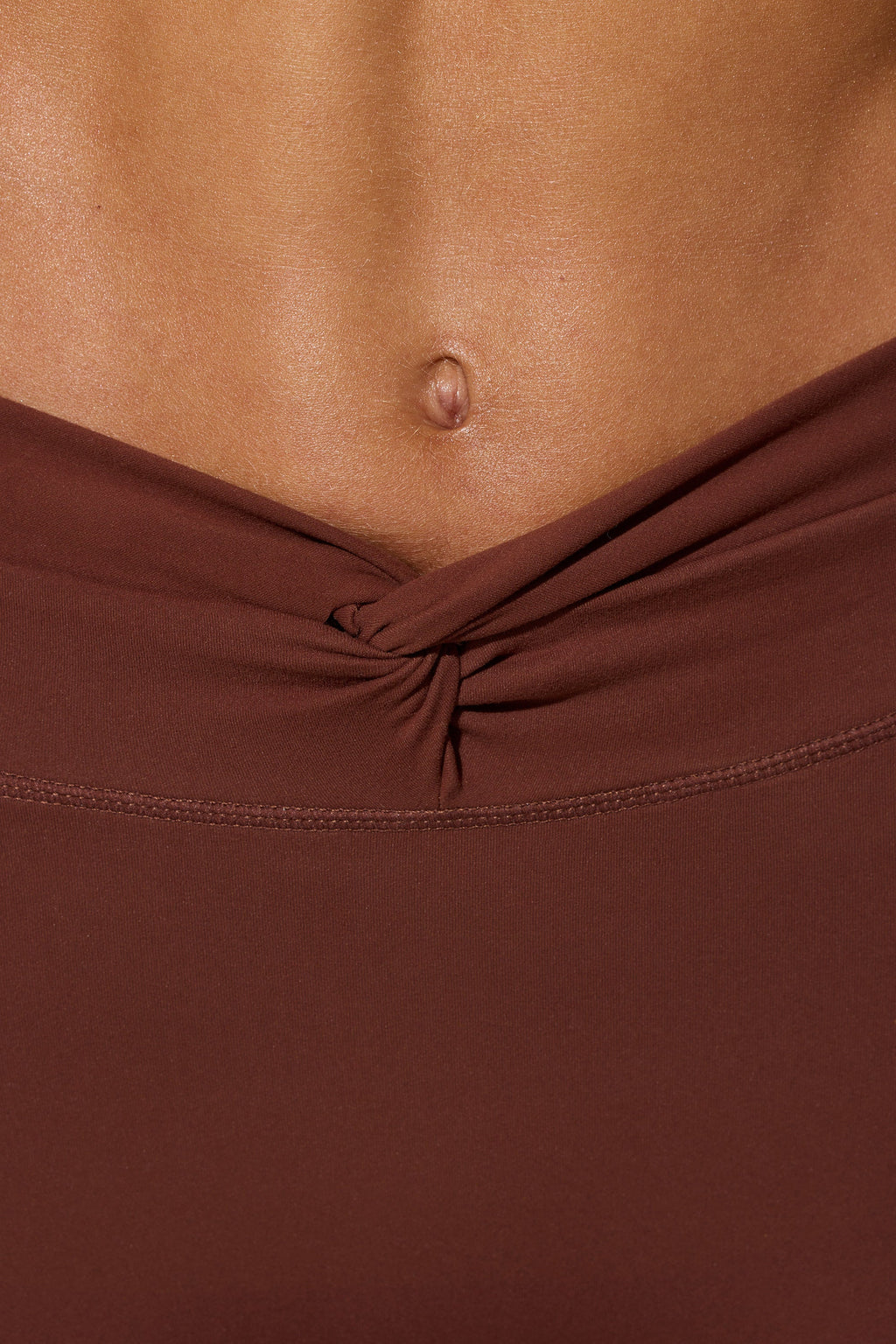 Chic Full Length Leggings with Pockets in Brown