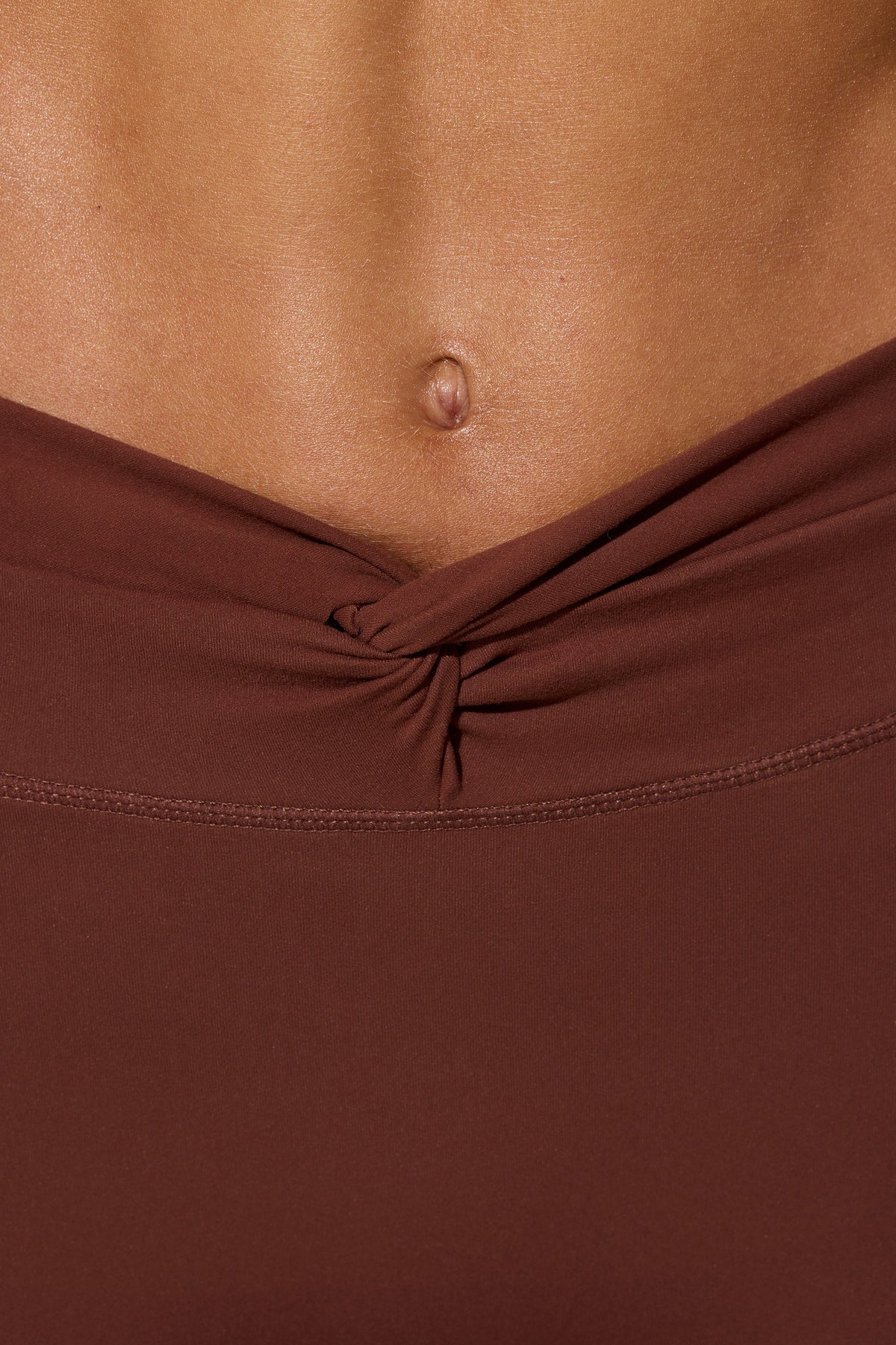 Chic Full Length Leggings with Pockets in Brown