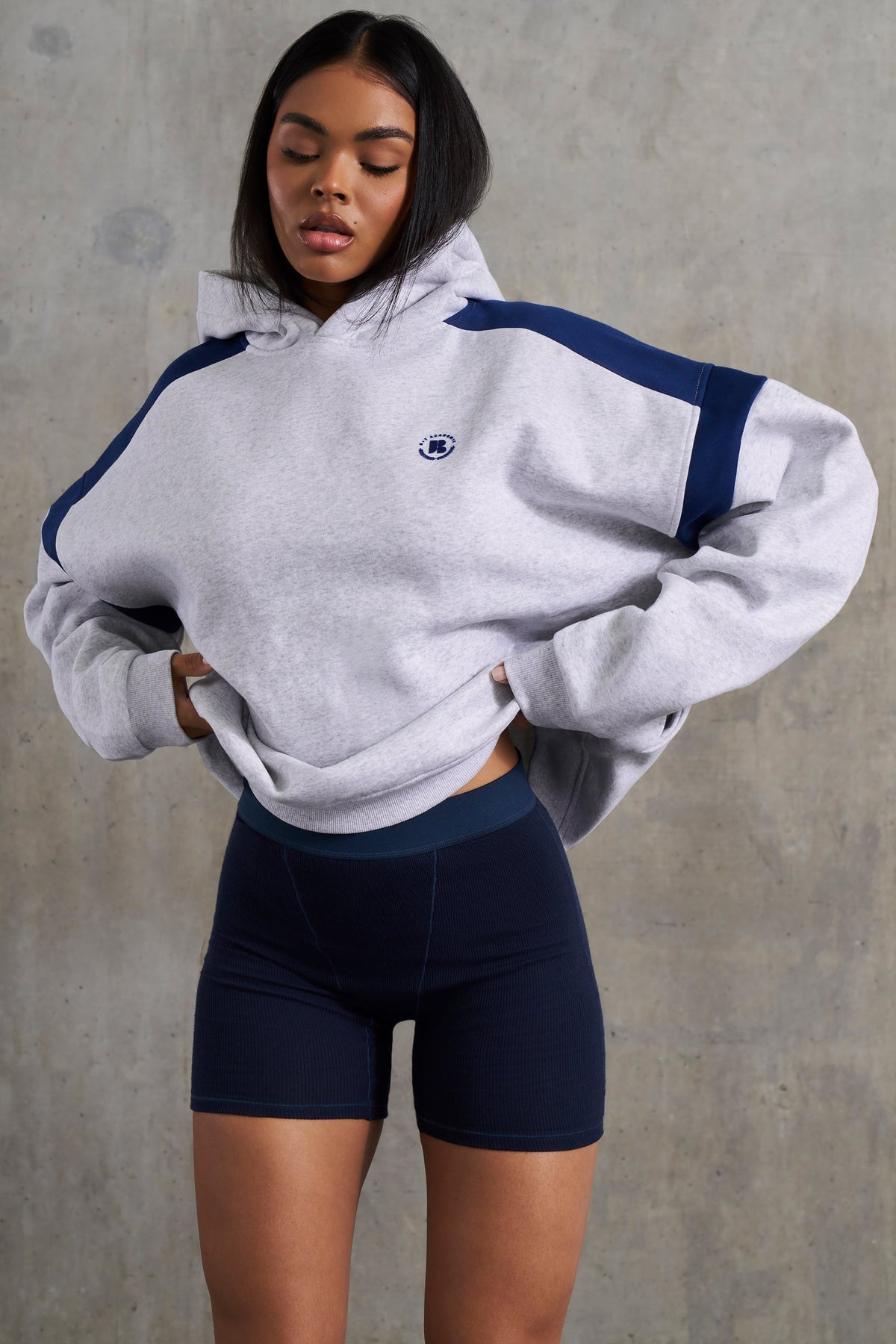 Chic Cotton Fleece Oversized Hoodie in Heather Grey