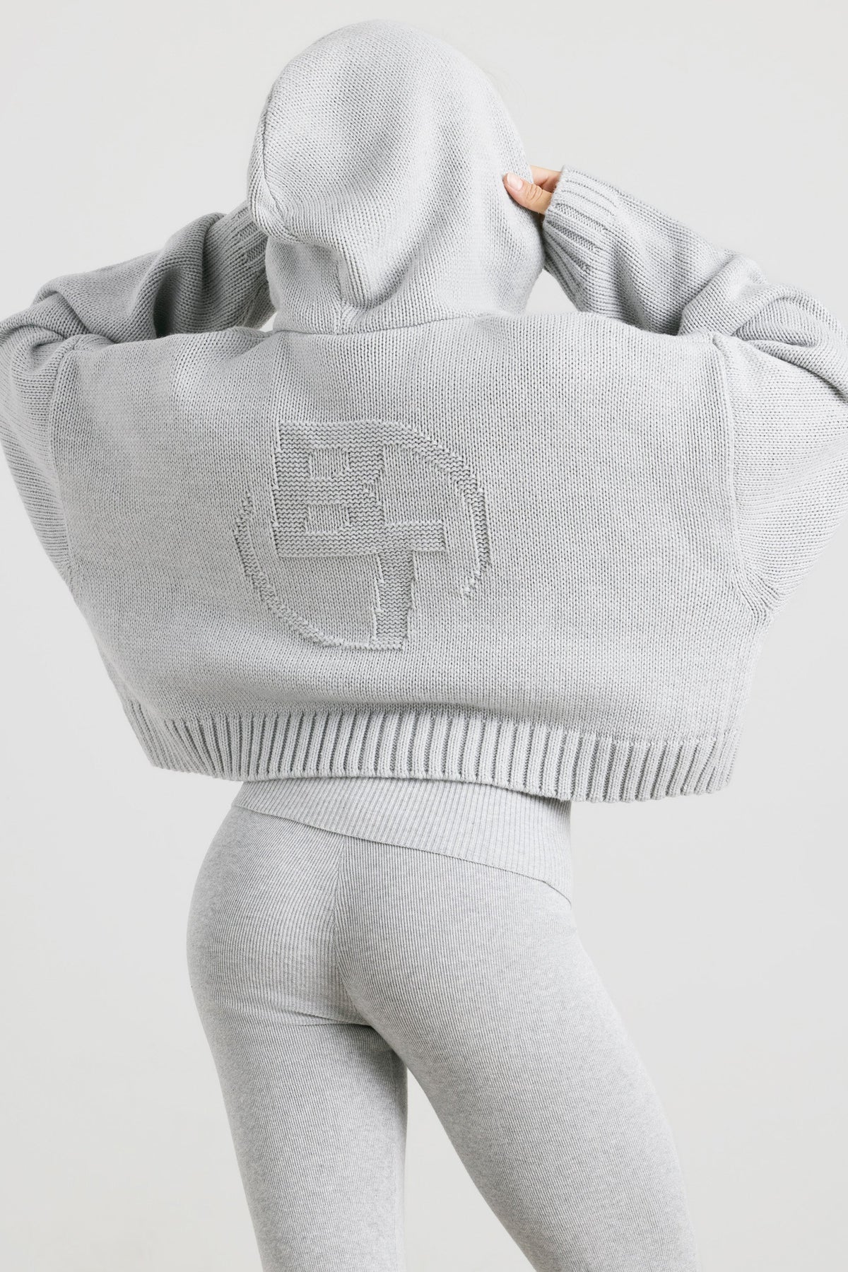 Chic Cropped Zip Up Chunky Knit Hoodie in Heather Grey