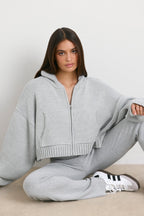 Chic Cropped Zip Up Chunky Knit Hoodie in Heather Grey