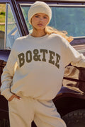 Chic Oversized Crew Neck Sweatshirt in Bone