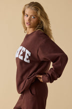 Chic Oversized Crew Neck Sweatshirt in Mahogany