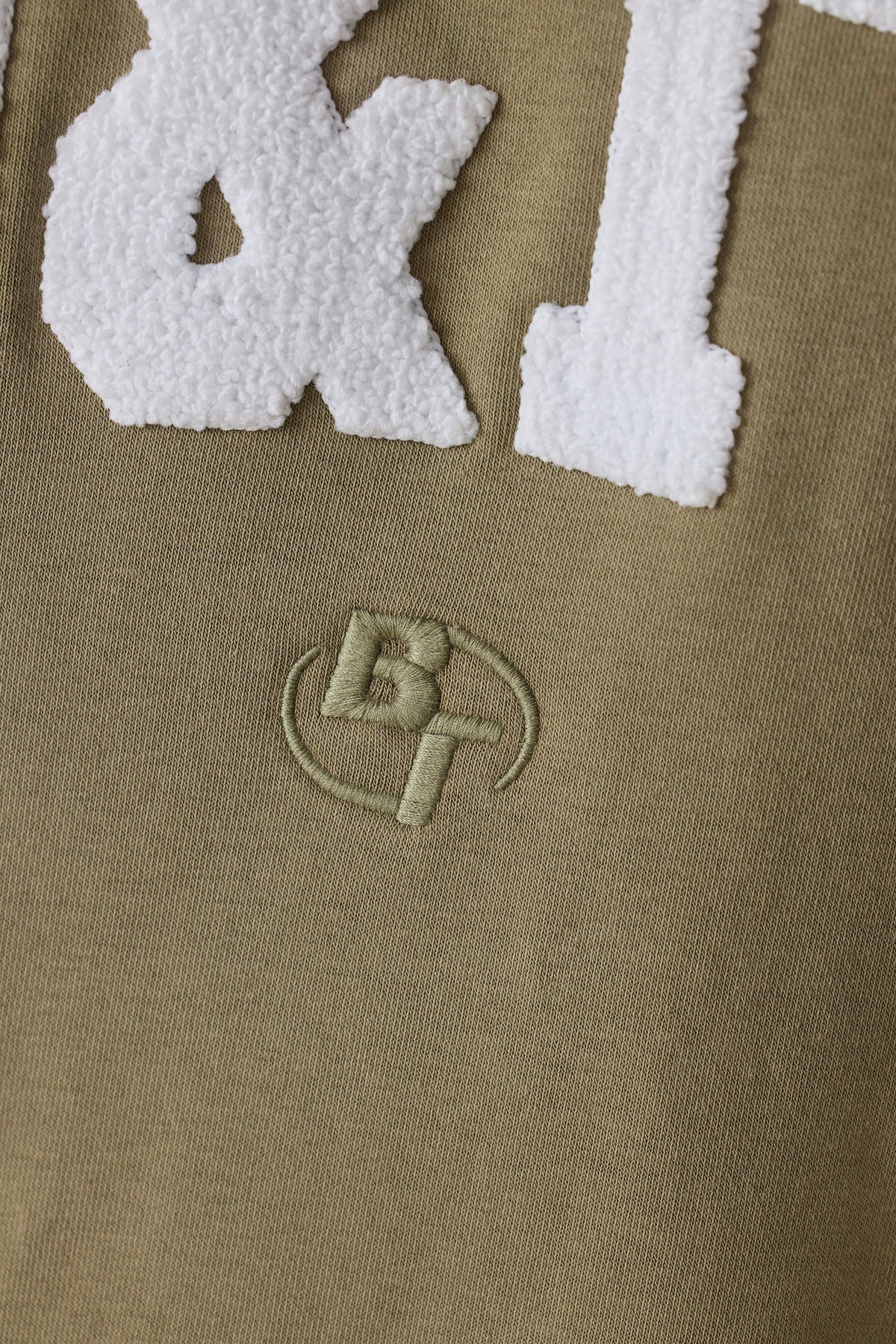 Chic Oversized Crew Neck Sweatshirt in Soft Olive