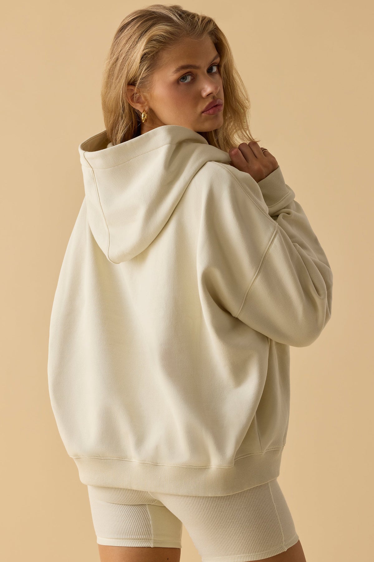 Chic Oversized Hooded Sweatshirt in Bone