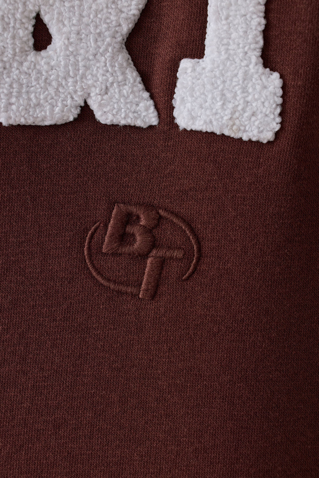 Chic Oversized Hooded Sweatshirt in Mahogany