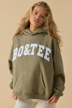 Chic Oversized Hooded Sweatshirt in Soft Olive
