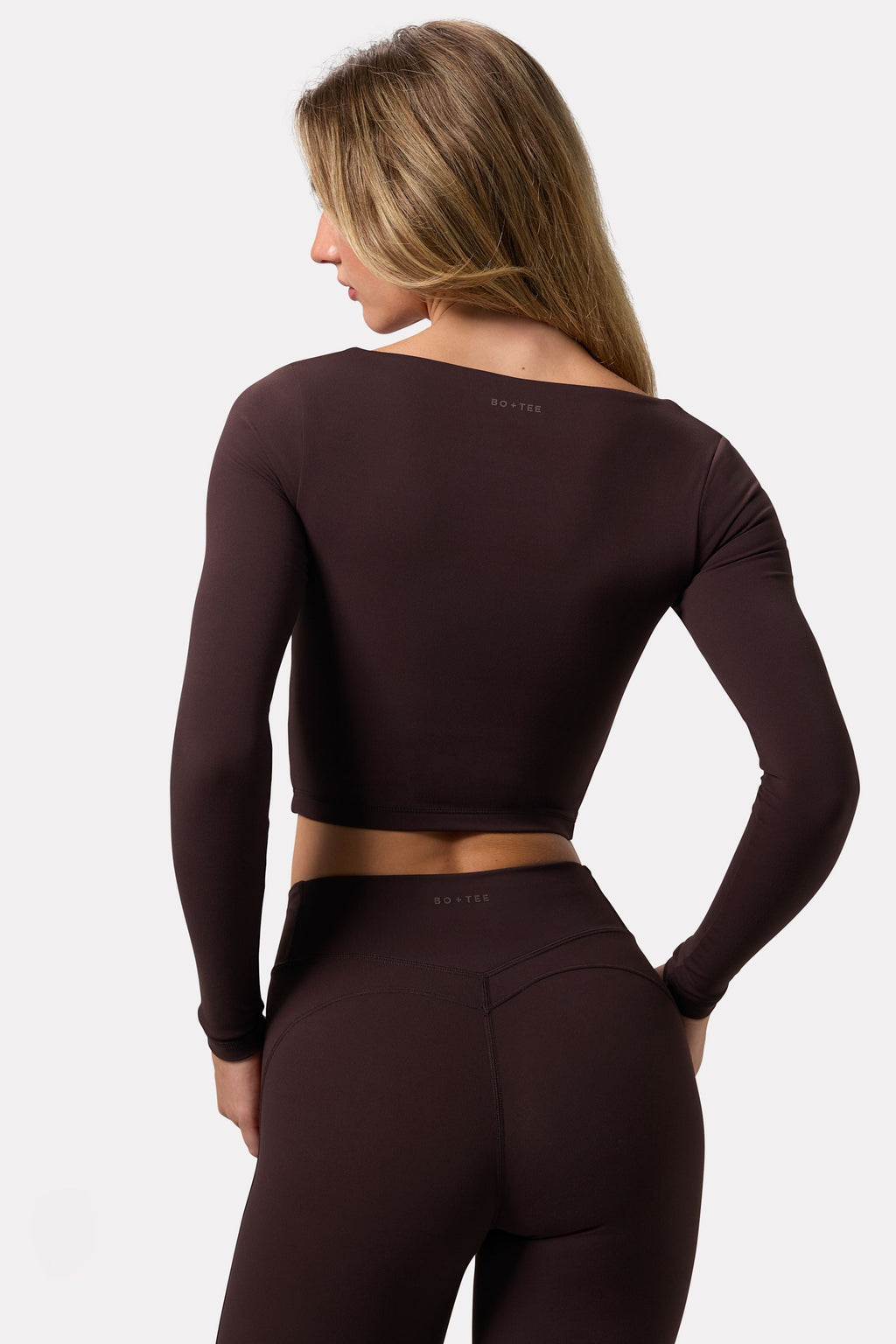 Chic Soft Active Twist-Front Crop Top in Espresso