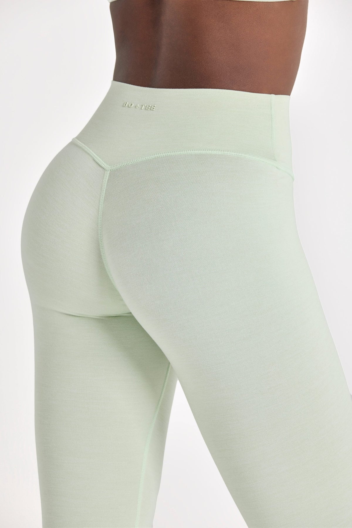 Chic Soft Active Full-Length Leggings in Pistachio