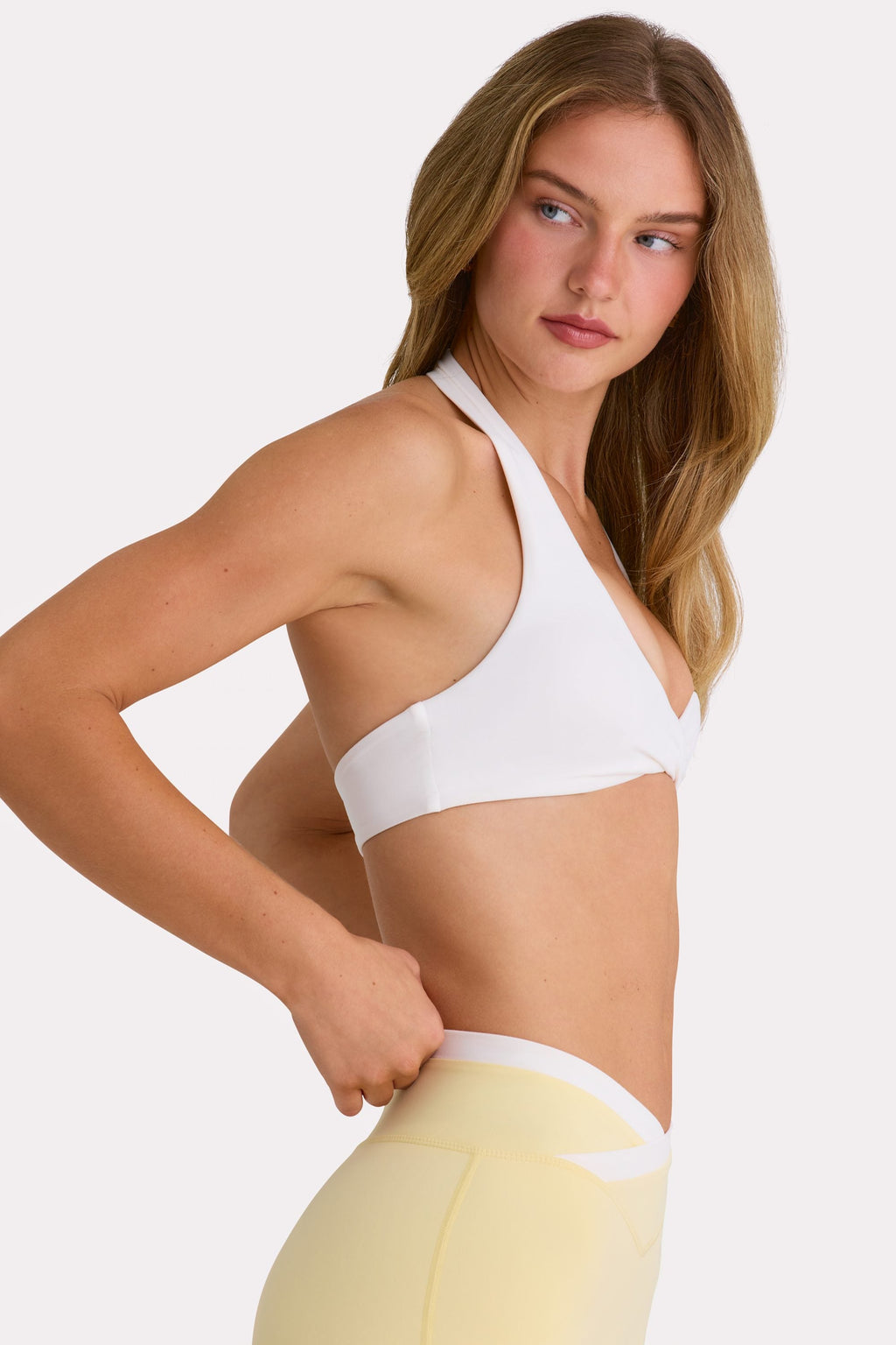Chic Soft Active Sports Bra in Coconut