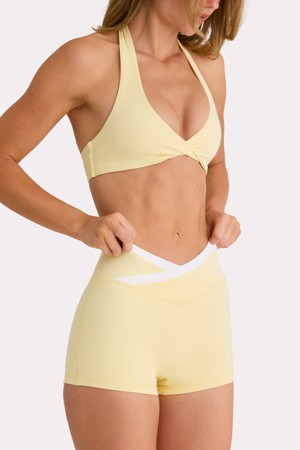 Chic Soft Active Sports Bra in Lemon