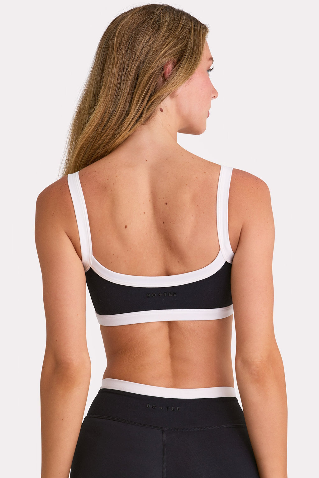 Chic Soft Active Sports Bra in Black