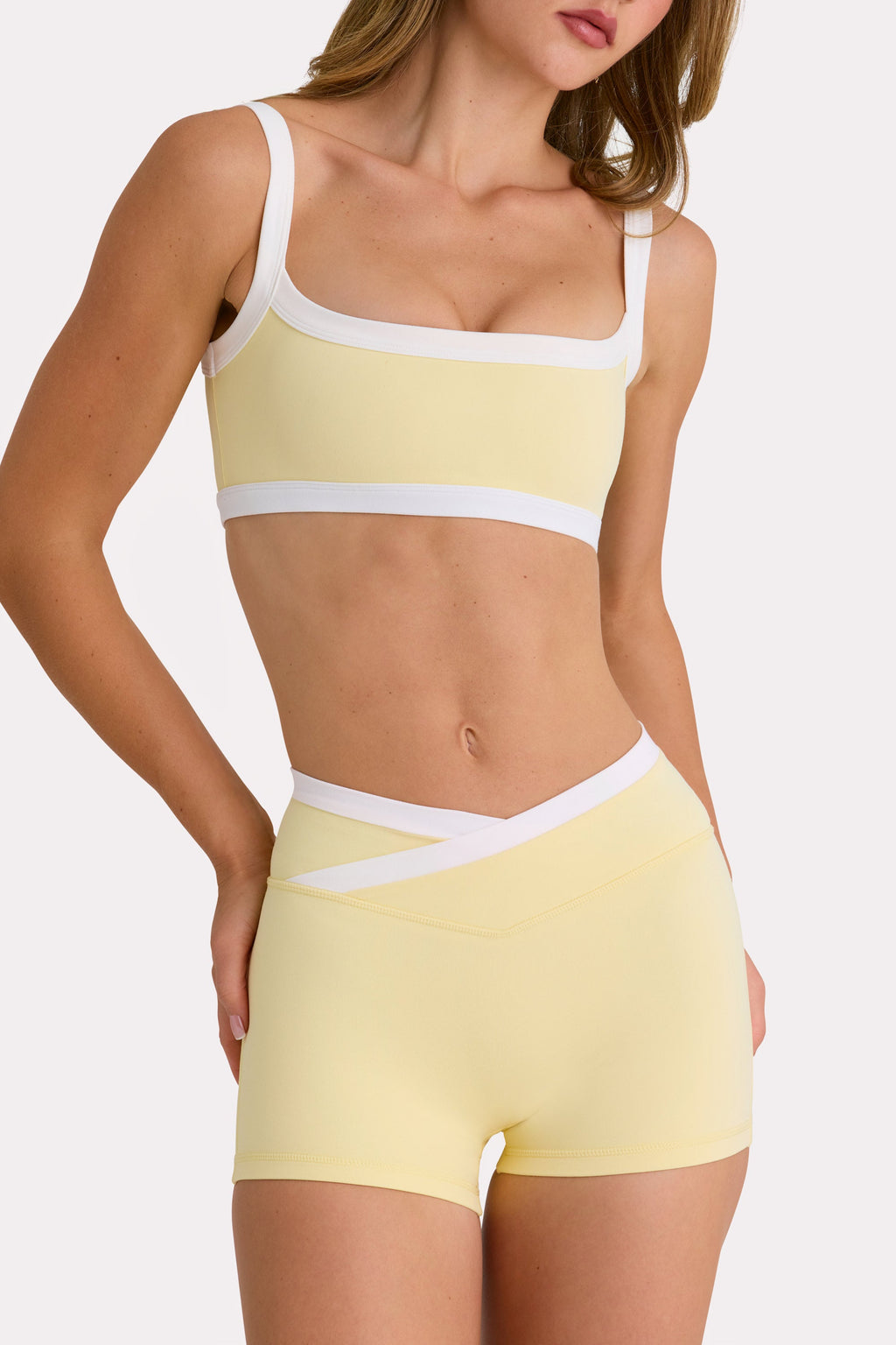 Chic Soft Active Sports Bra in Lemon