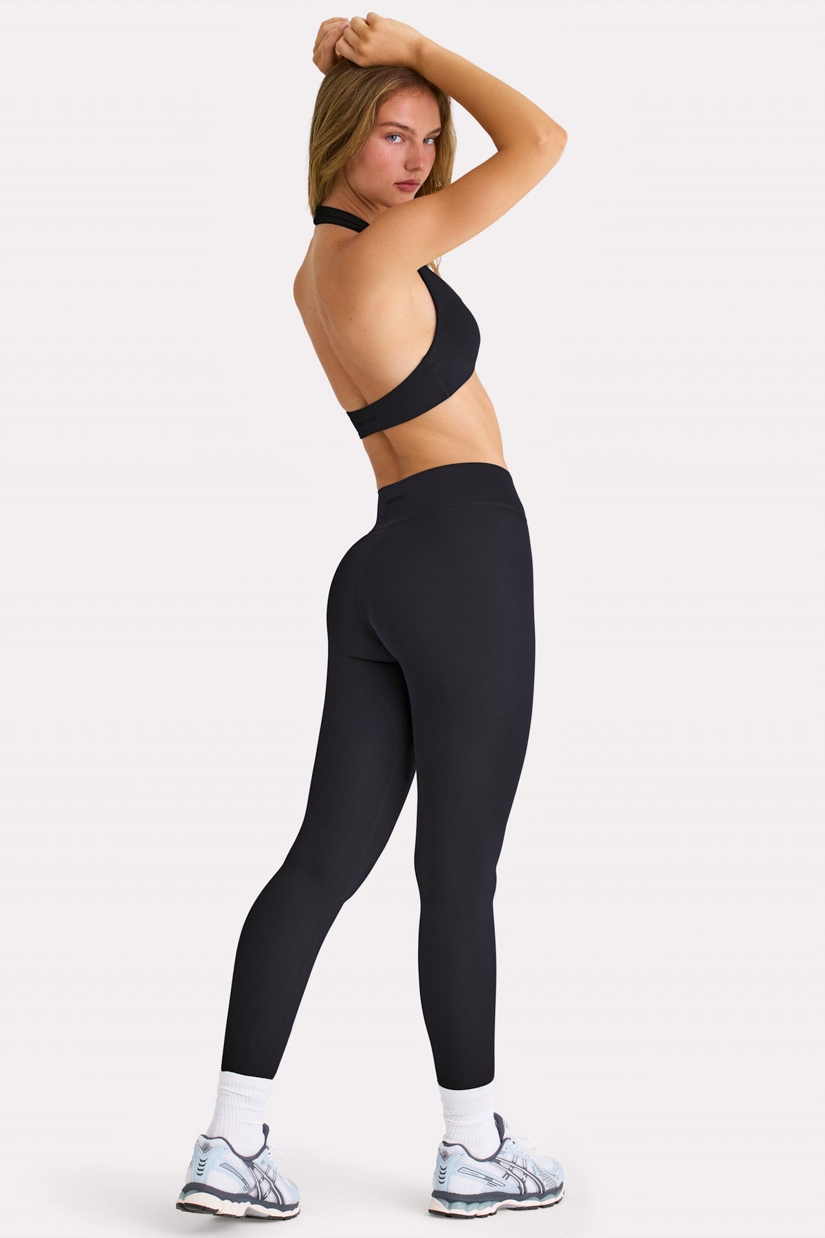 Chic Soft Active Full-Length Leggings in Black