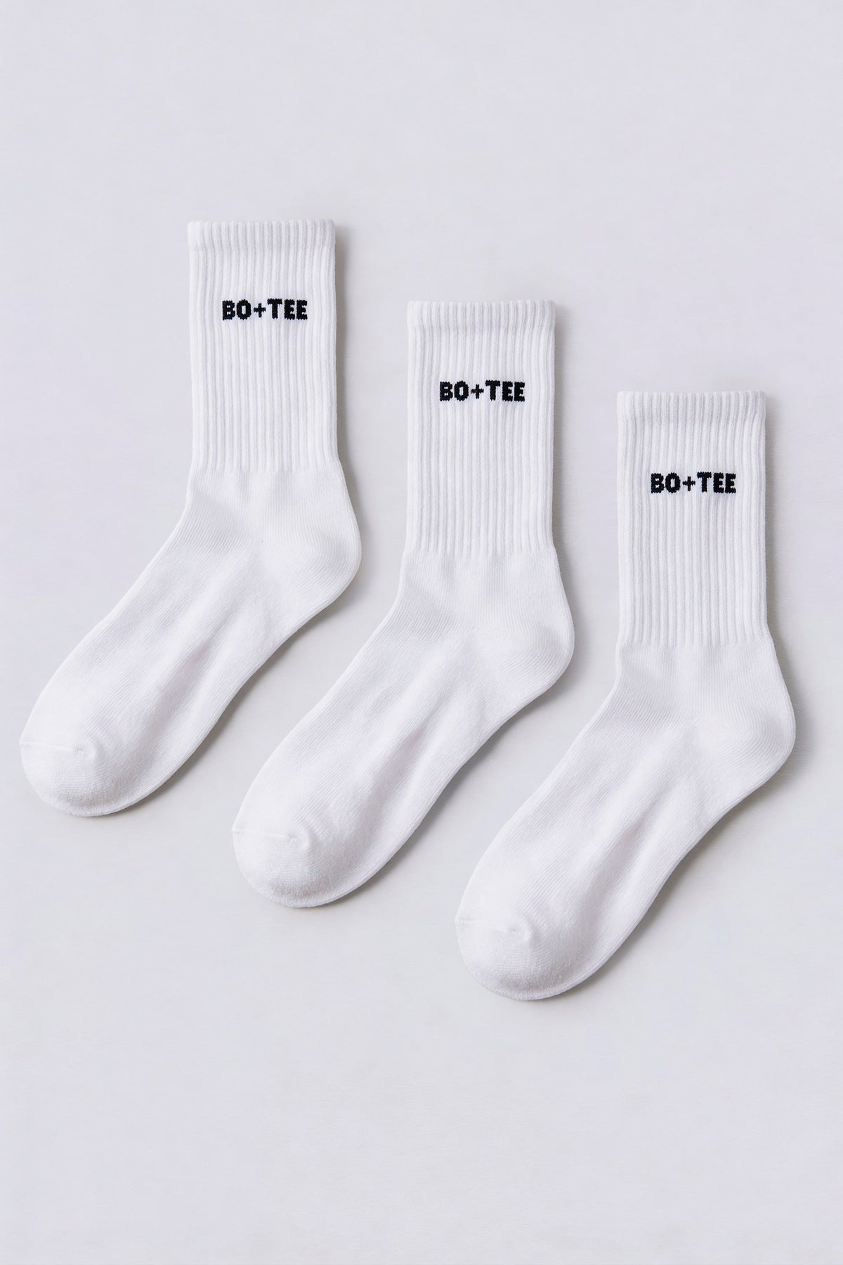Chic Ribbed Half-Crew 3-Pack Socks in White