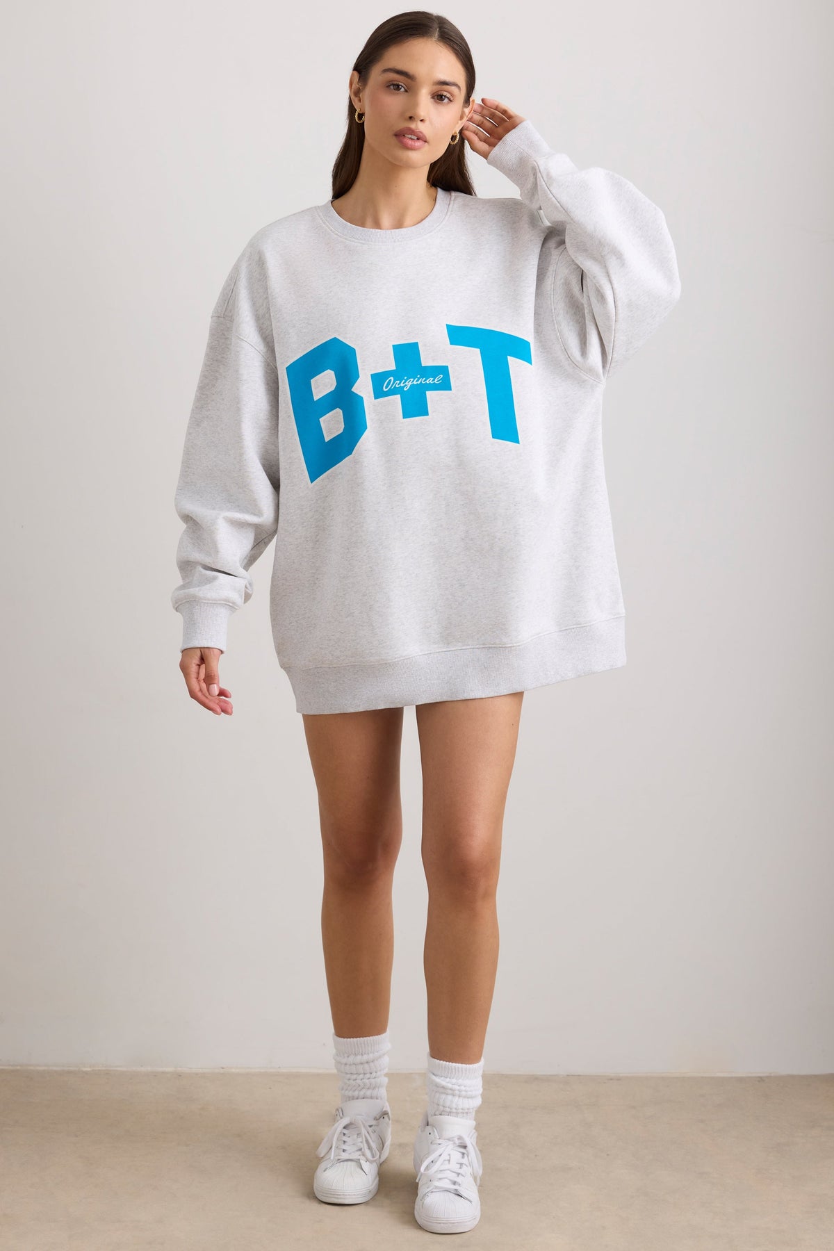 Chic Oversized Crew Neck Sweatshirt in Grey Marl