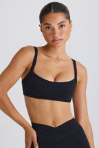 Chic Soft Active Contrast-Trim Sports Bra in Black