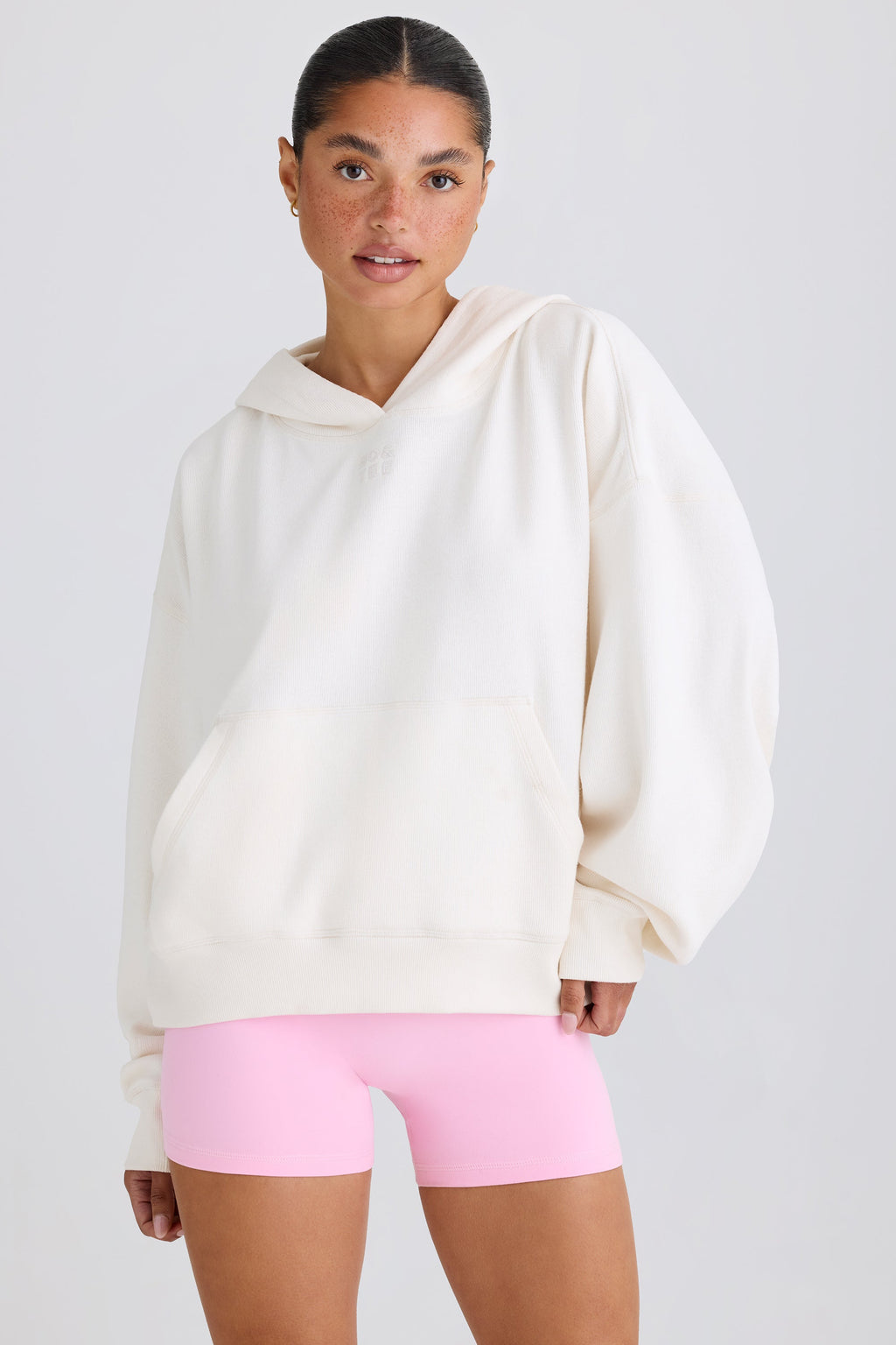 Chic Textured Cotton Jersey Graphic Print Hoodie in White