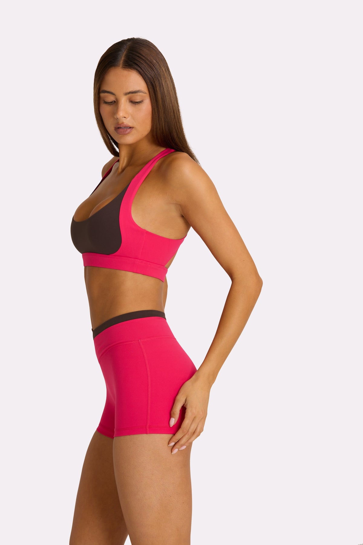 Chic Soft Active High-Impact Sports Bra in Hot Pink