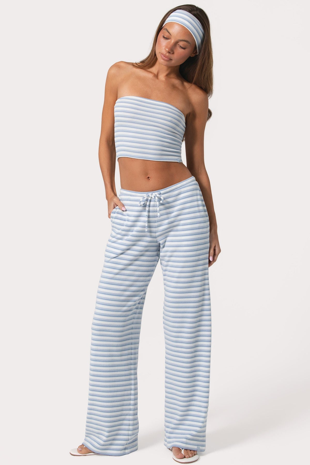 Chic Ribbed Jersey Low-Rise Trousers in Blue Stripe