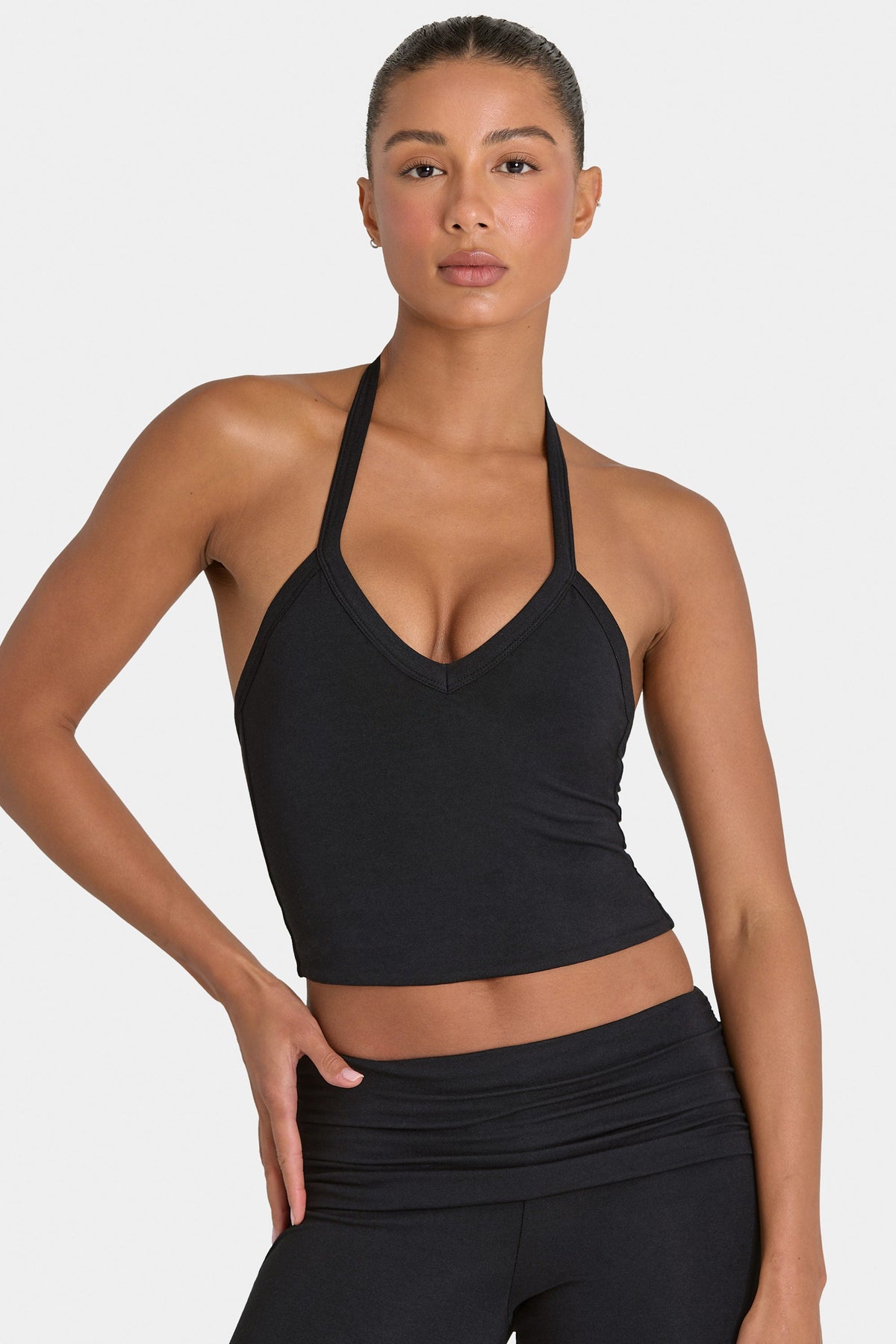 Chic ButterCloud Crop Tank Top in Black