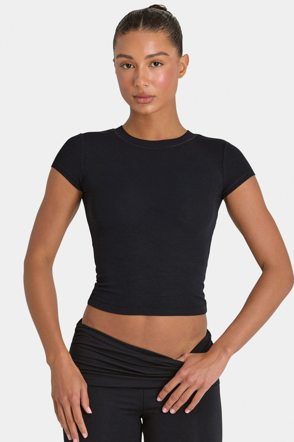 Chic ButterCloud T-Shirt in Black