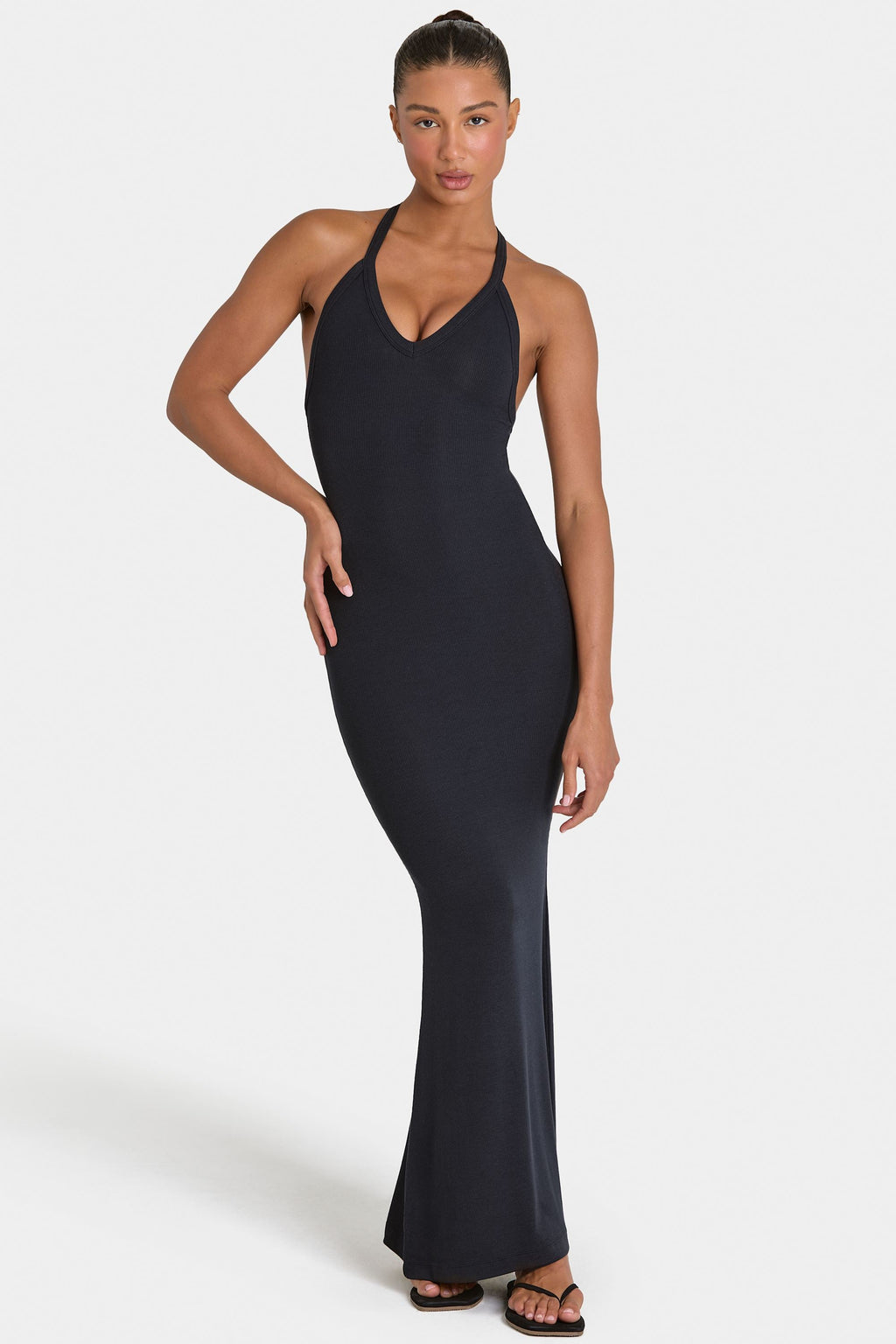 Chic ButterCloud Maxi Dress in Black