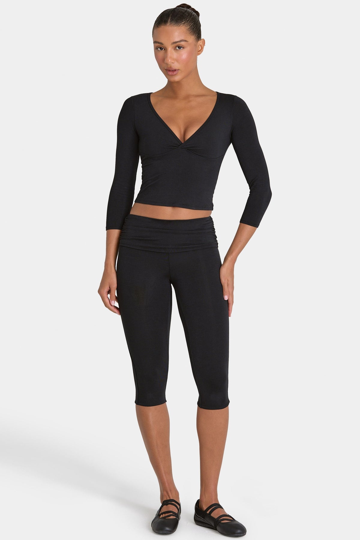 Chic ButterCloud Capri Leggings in Black