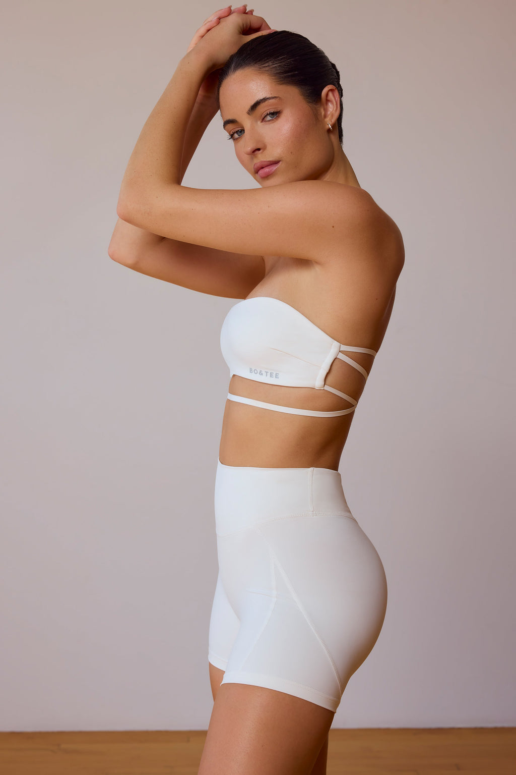 Chic Cross-Back Bandeau Bra in Soft White