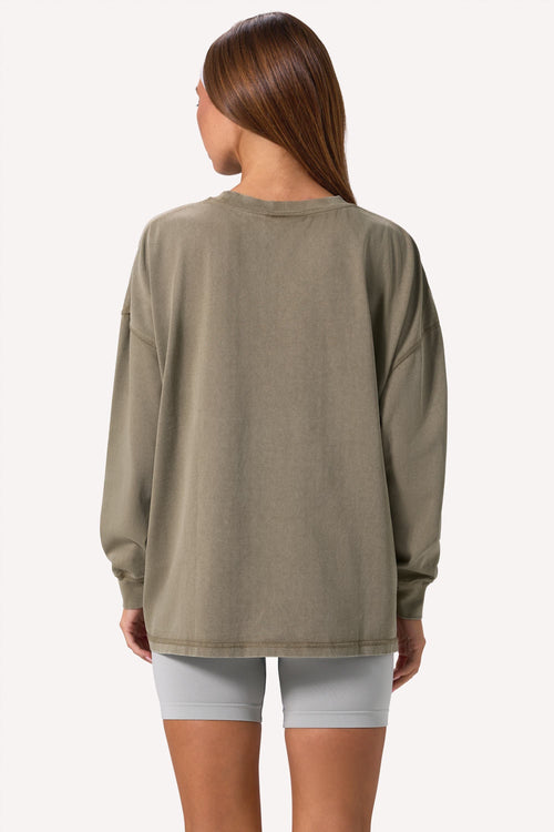 Chic Acid Wash Long-Sleeve Oversized T-Shirt in Light Green