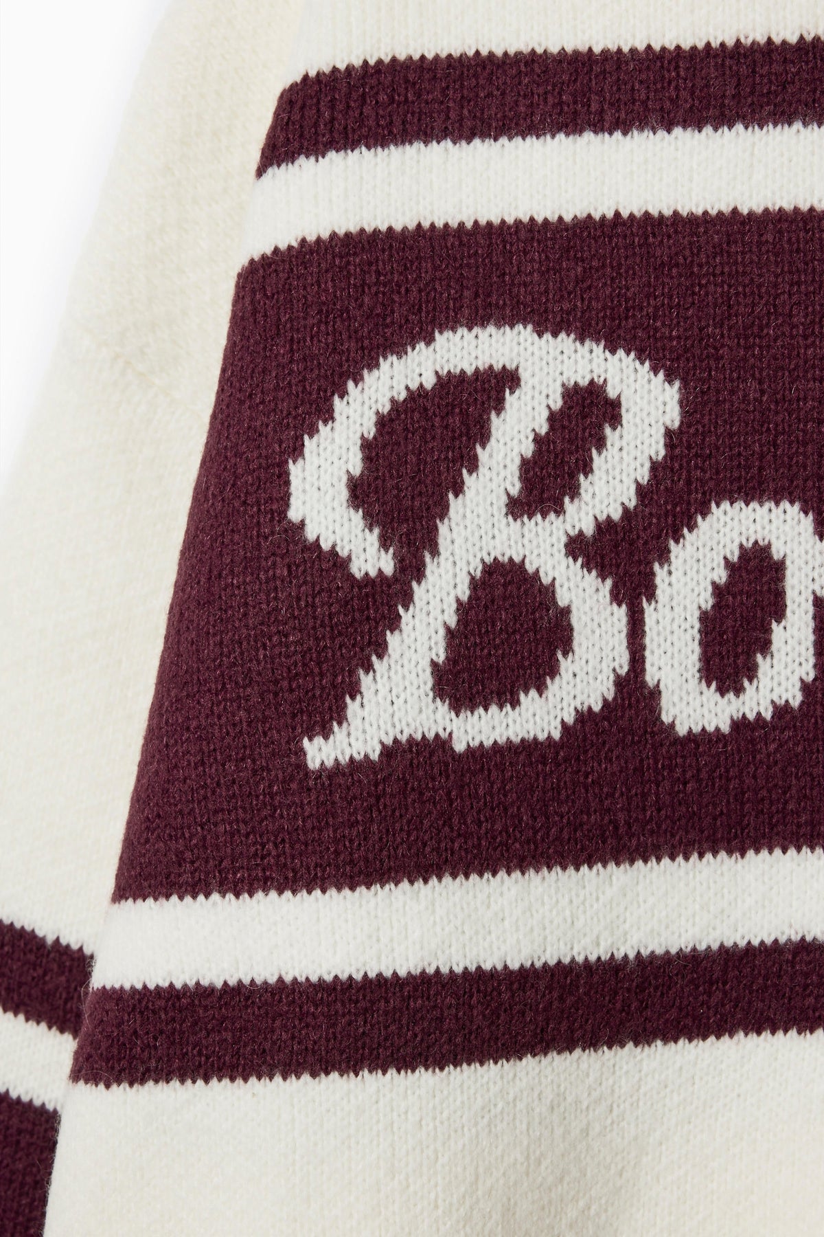 Chic Knit Turtleneck Oversized Jumper in Burgundy