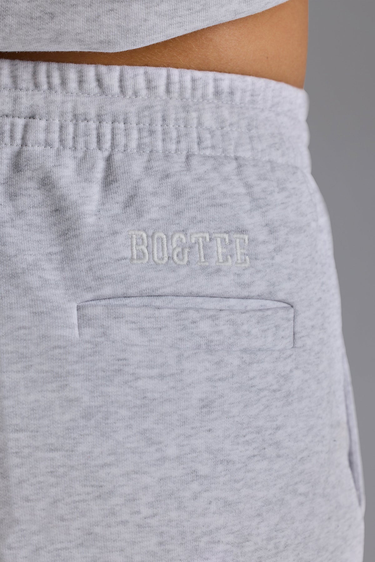 Chic Soft Cotton Jersey Relaxed Mid-Rise Joggers in Grey Marl