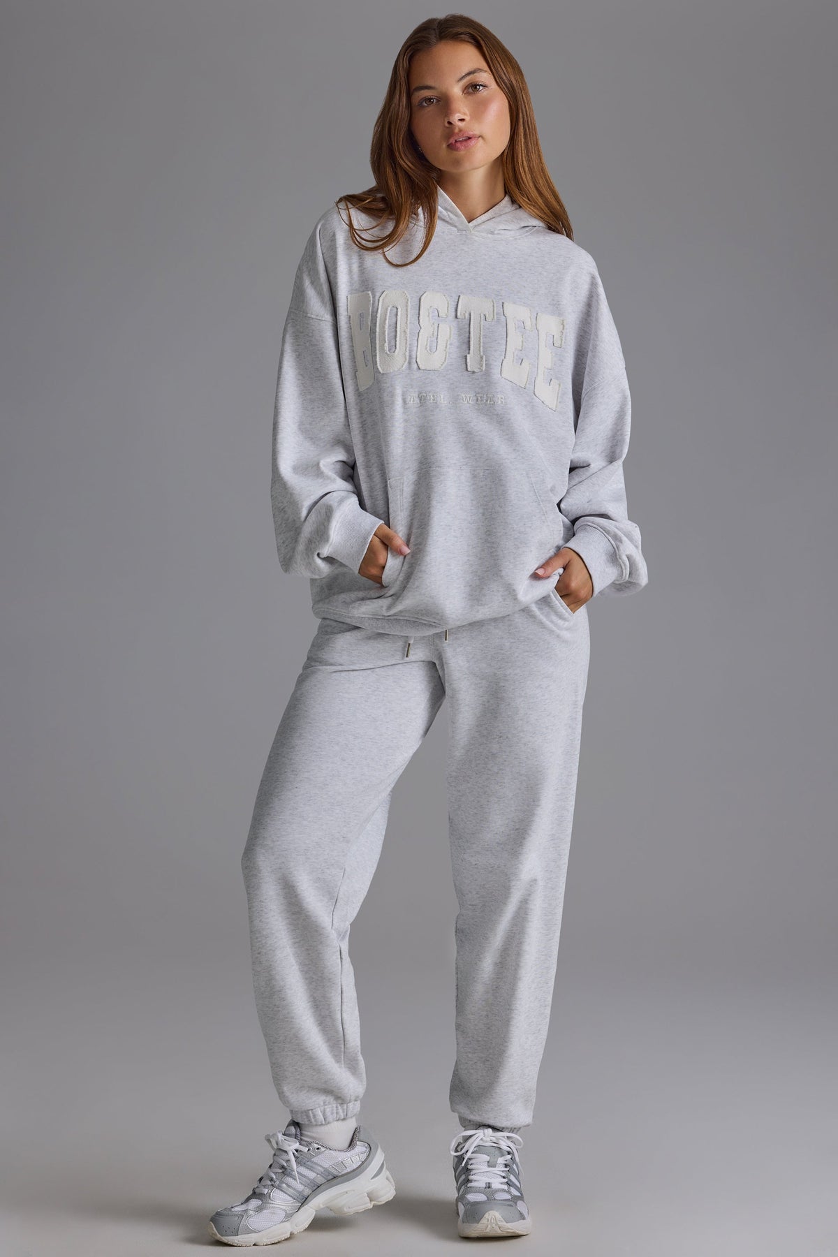 Chic Soft Cotton Jersey Relaxed Mid-Rise Joggers in Grey Marl
