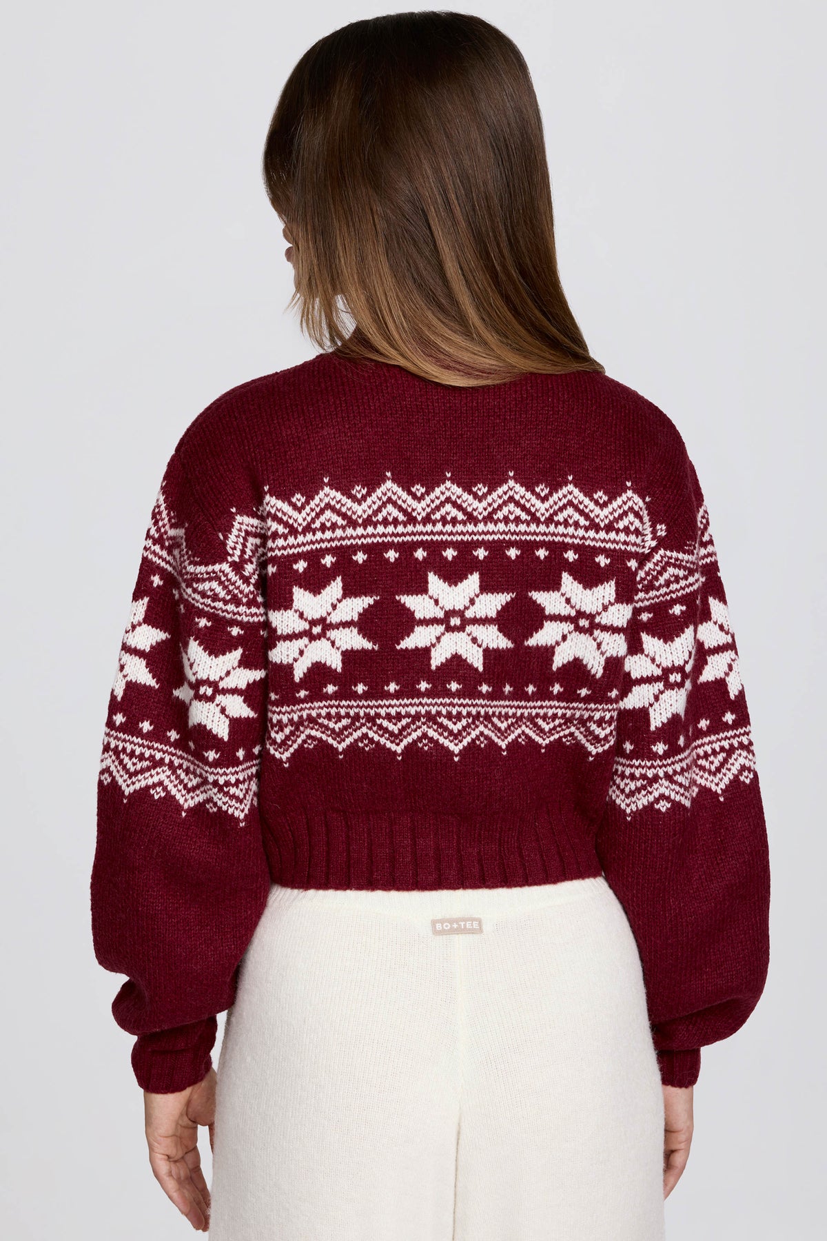 Chic Jacquard-Knit Cropped Jumper in Crimson Red