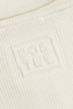 Chic Ribbed Knit Zip-Up Cropped Sweatshirt in Ivory