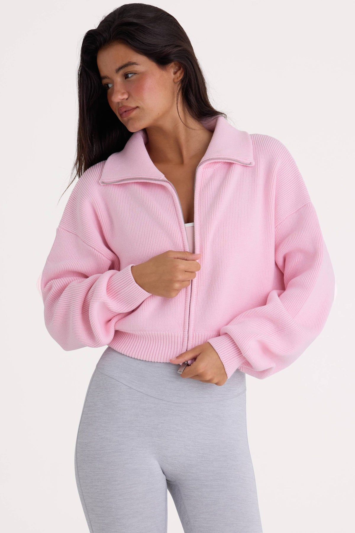 Chic Ribbed Knit Zip-Up Cropped Sweatshirt in Pale Pink