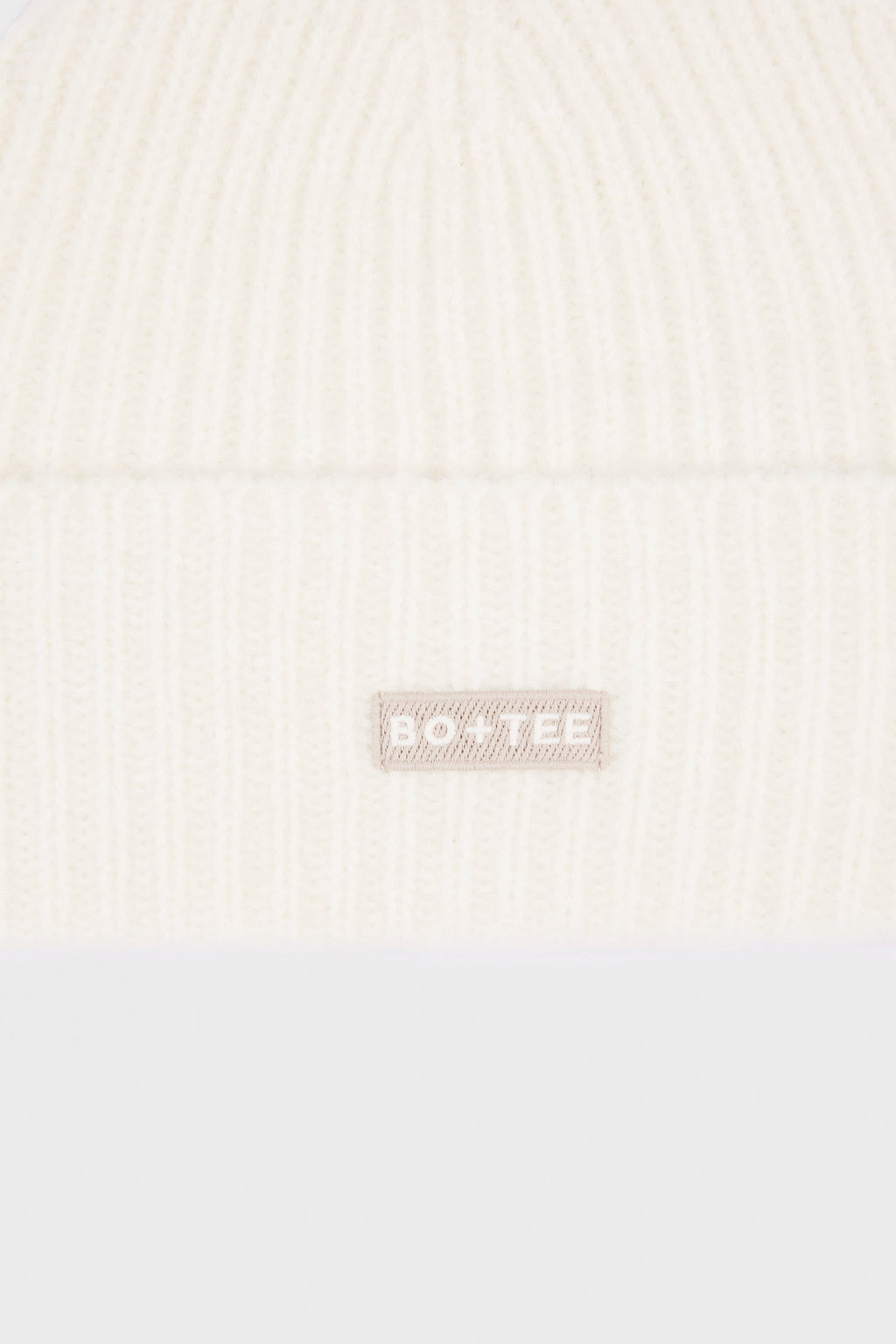 Chic Ribbed Knit Beanie Hat in Ivory
