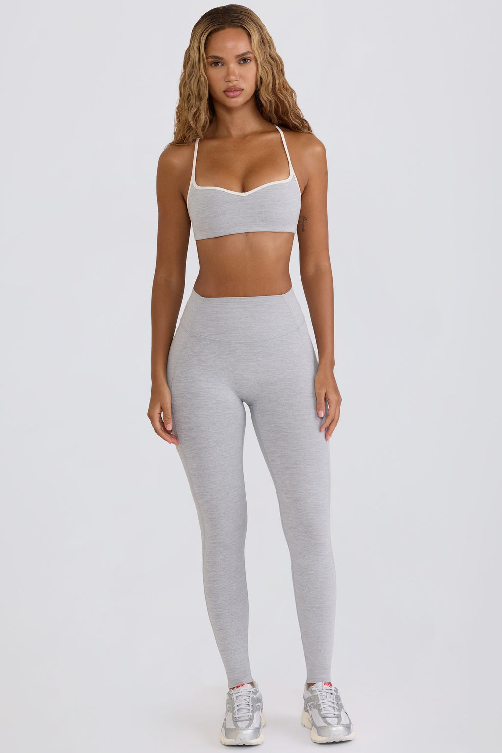 Chic Soft Active Mid-Rise Leggings in Grey