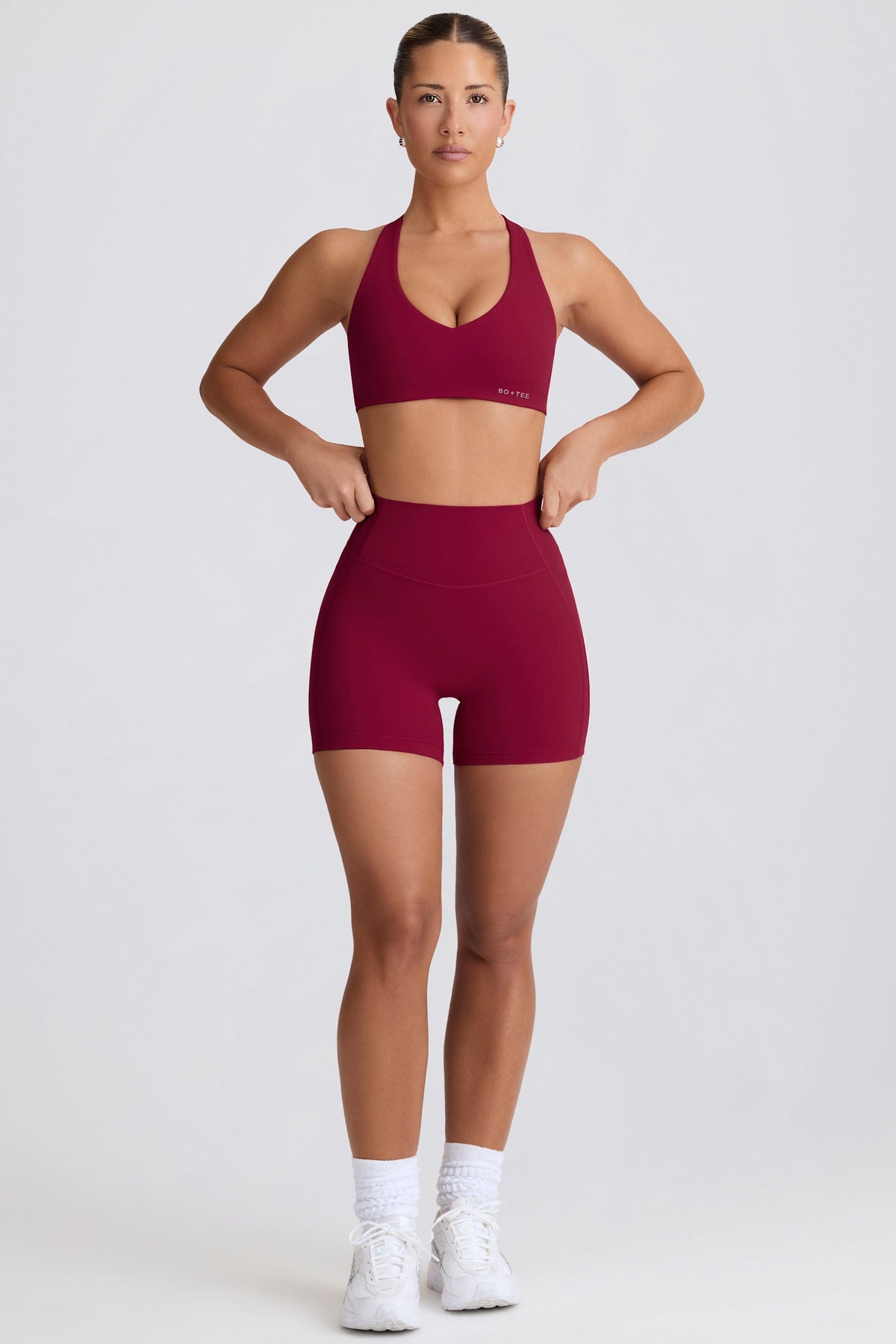 Chic Soft Active Low-Impact Sports Bra in Burgundy
