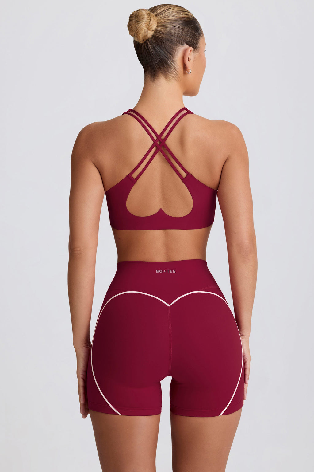 Chic Soft Active Low-Impact Sports Bra in Burgundy