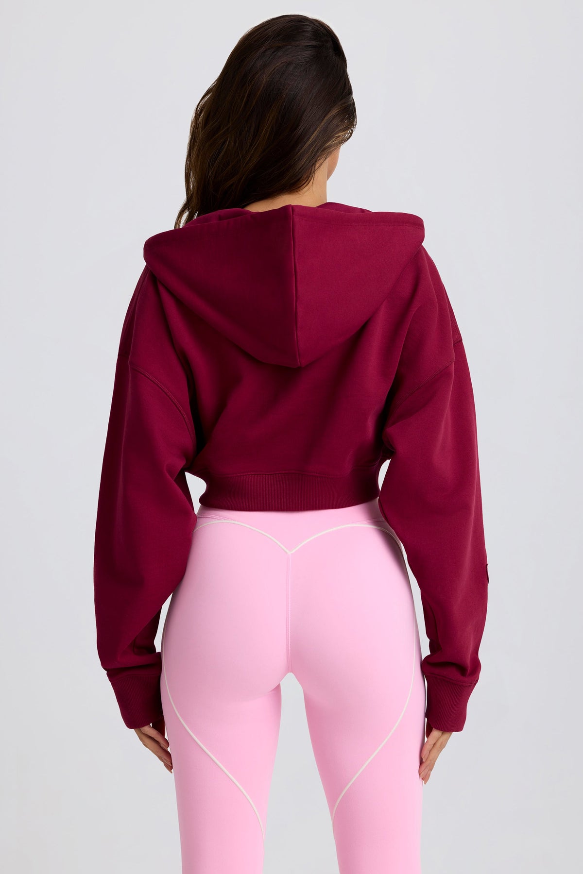 Chic Cropped Zip-Up Hoodie in Burgundy