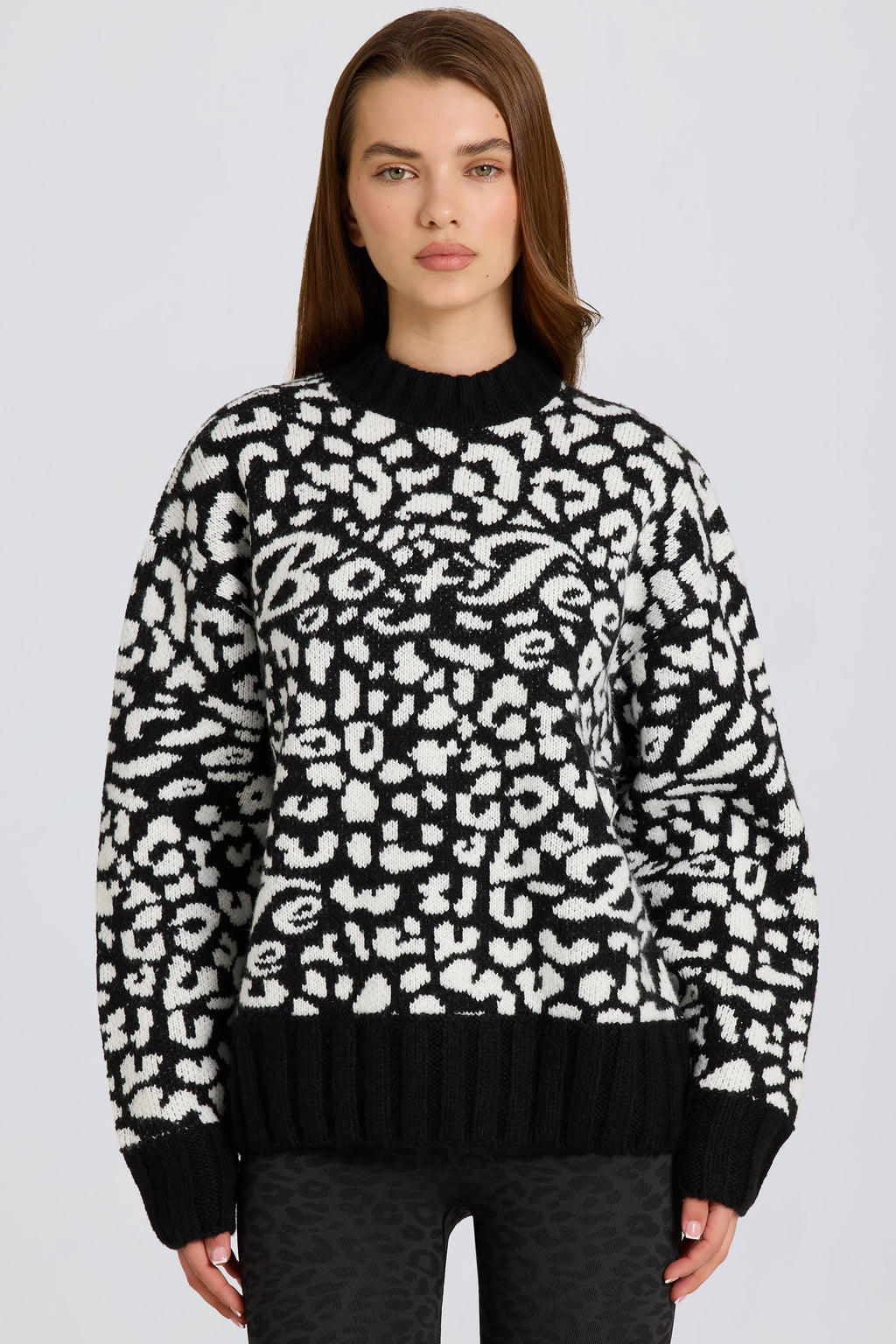 Chic Jacquard-Knit Oversized Jumper in Black